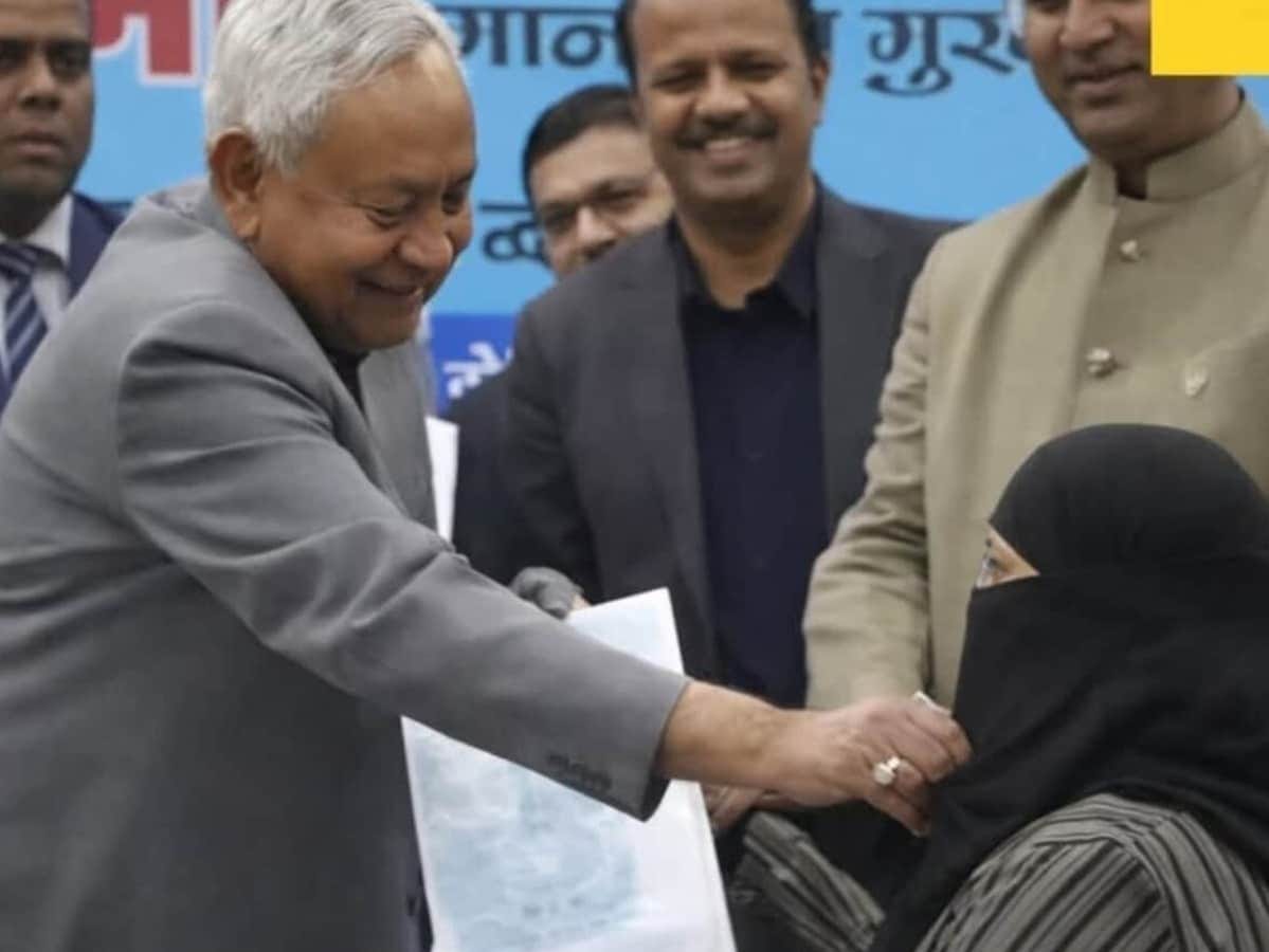नीतीश की हरकत शर्मनाक है